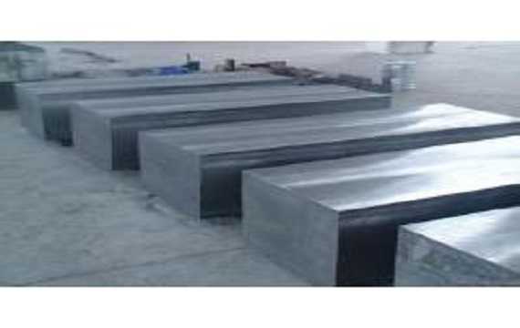 dc53是不銹鋼嗎，440c與dc53做刀哪個好